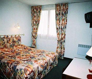 Le Hotel 2*
